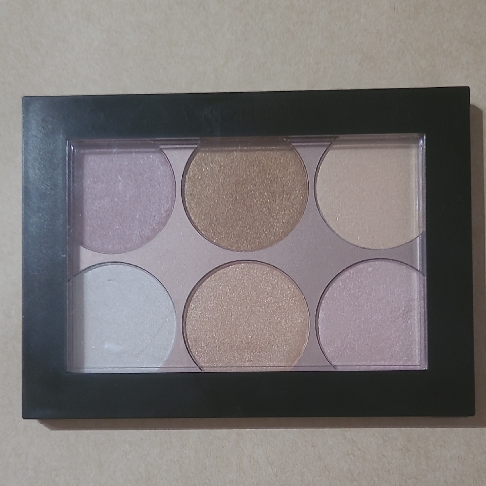 Sephora Gold and Cream Eyeshadow Palette